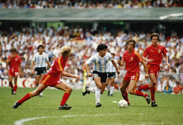 A Bélgica perdeu para a futura campeão Argentina nas semifinais da Copa de 1986 (Foto: Getty Images)