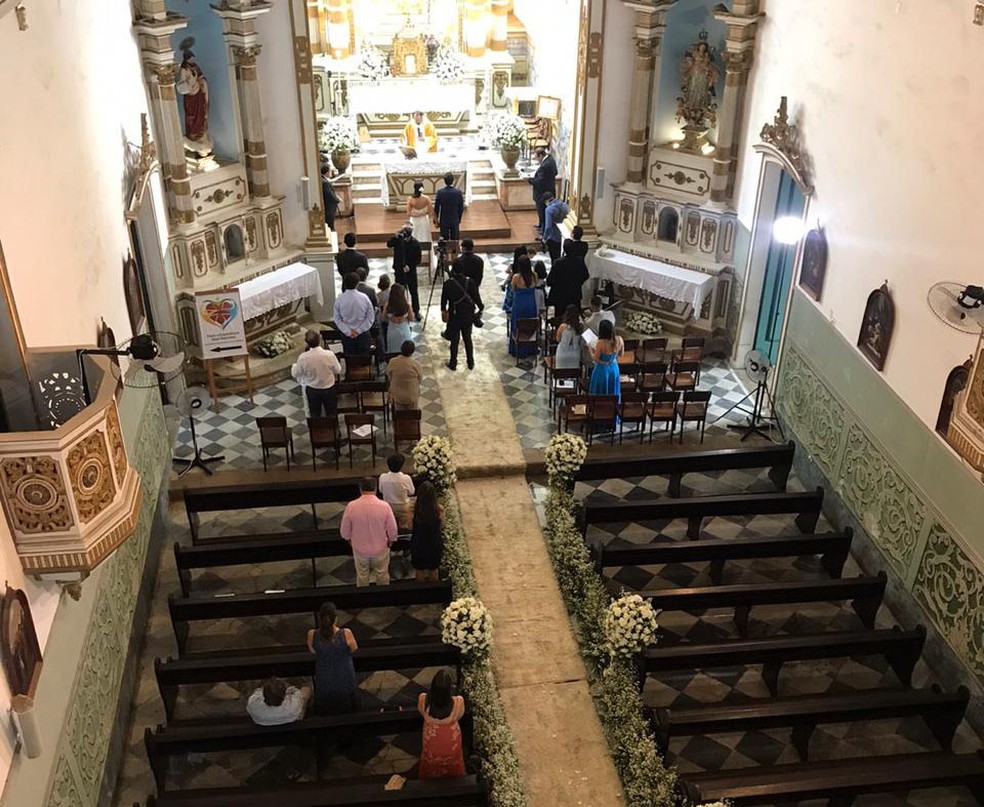 Casamento é feito em igreja de Salvador e paróquia é notificada após participantes não usarem máscara contra a Covid-19. — Foto: Prefeitura de Salvador