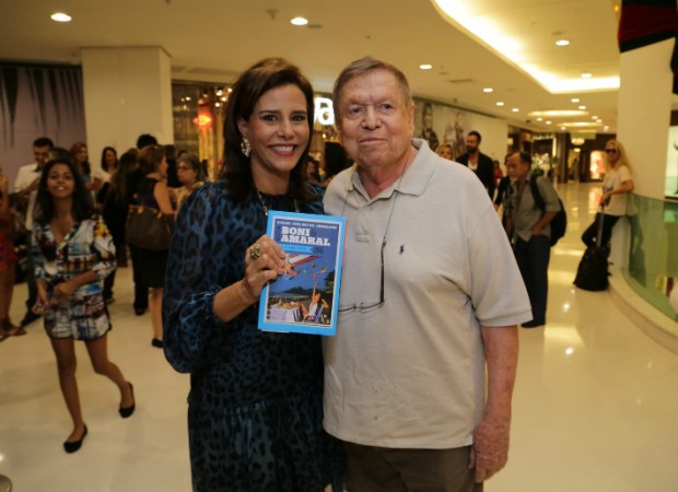 Famosos prestigiam o lançamento do livro de Boni no Rio de ...