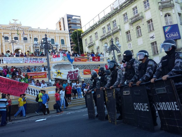 Protesto em Vitória (Foto: Geraldo Nascimento/ A Gazeta)