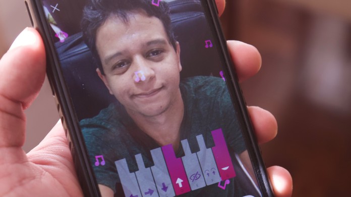 Joguinho No Instagram Stories Deixa Tocar Piano Piscando Os Olhos