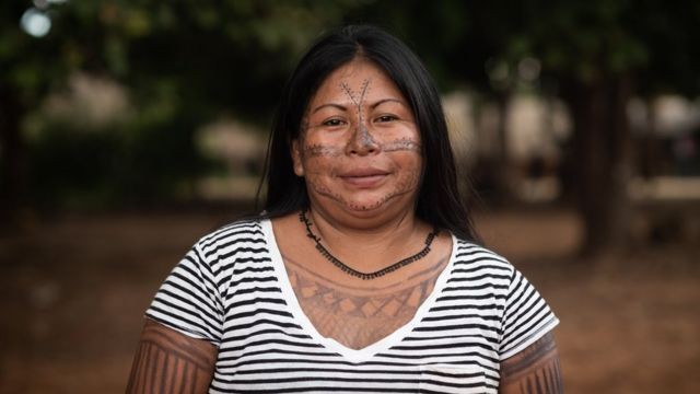 Alessandra Munduruku está entre os indígenas que foram ameaçados de morte em 2020, segundo a CPT (Foto: ISADORA BRANT/BBC)