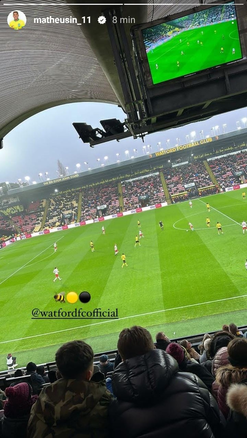 Matheus Martins posta foto vendo jogo do Watford — Foto: Reprodução / Instagram