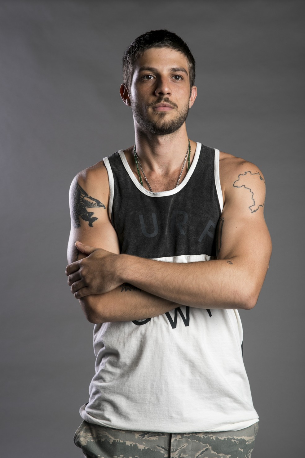 Chay Suede é Ícaro em 'Segundo Sol', filho de Luzia (Giovanna Antonelli) na segunda fase da novela (Foto: TV Globo/João Cotta)