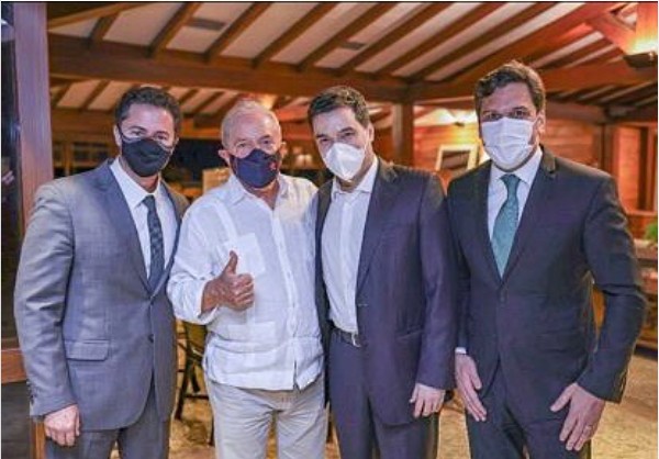 O ex-presidente Lula em jantar com Veneziano Vital do Rego, Walter Alves e Isnaldo Bulhões