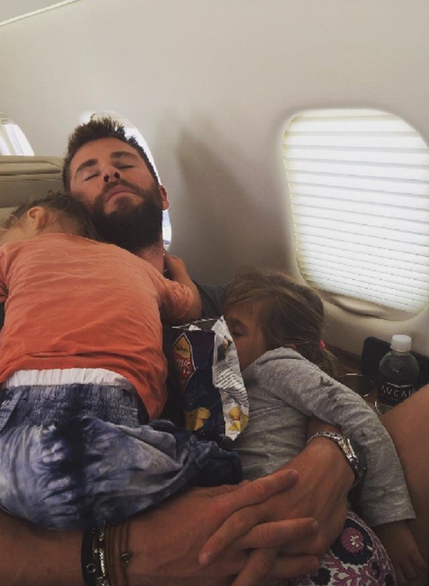  Chris Hemsworth e os filhos (Foto: Reprodução/Instagram)