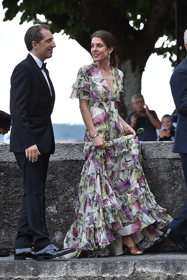 ANGERA, ITALY - AUGUST 01:  Charlotte Casiraghi and Gad Elmaleh are seen on August 1, 2015 in ANGERA, Italy.  (Photo by JacopoR/PierreS/GC Images) (Foto: GC Images)