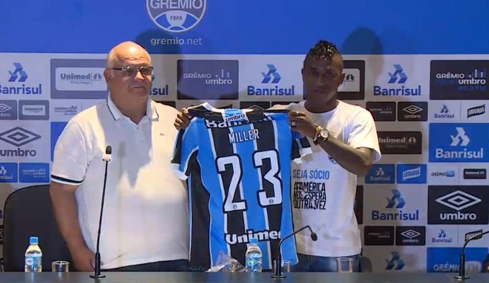 Fã de Michael Jordan, Bolaños é apresentado com a camisa 23 no Grêmio