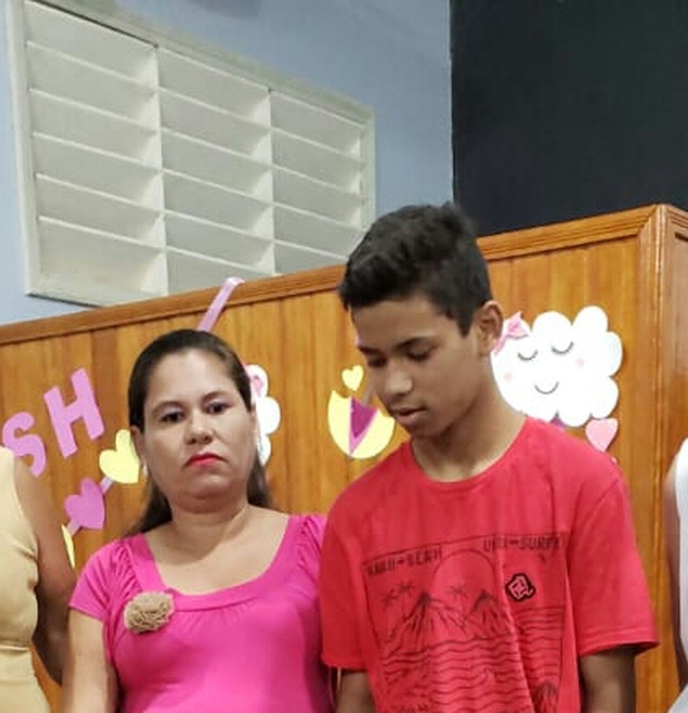 Meiriane chegou a cuidar do filho Willy Bezerra no ínicio do acidente, mas o quadro de depressão agravou e ela parou de ir ver o filho — Foto: Arquivo da família