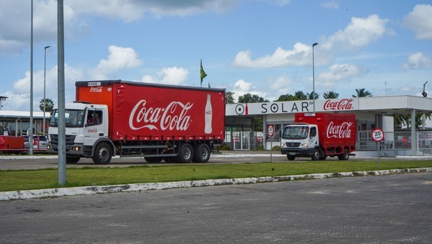 Caminhões da Solar Coca-Cola levam cartilha de orientação para pequenos negócios (Foto: Divulgação)