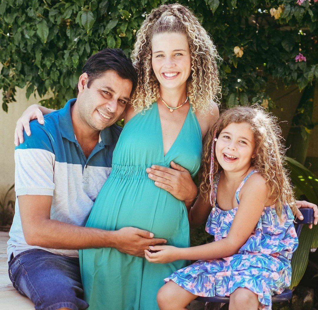 Debby Lagranha com a família  (Foto: Reprodução / Instagram )
