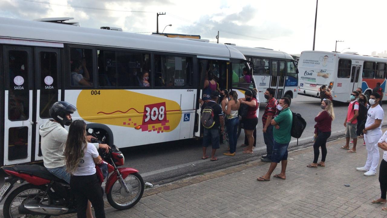 Transportes alternativos podem assumir linhas suspensas por empresas de ônibus até o fim de agosto em Natal