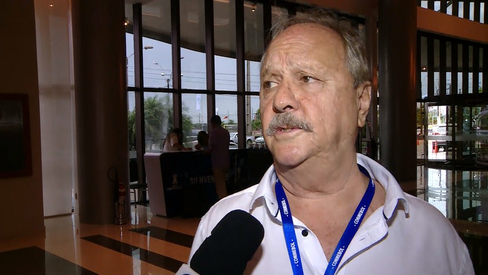 Apesar das dificuldades financeiras que o clube vem enfrentando, Presidente garante salários em dia