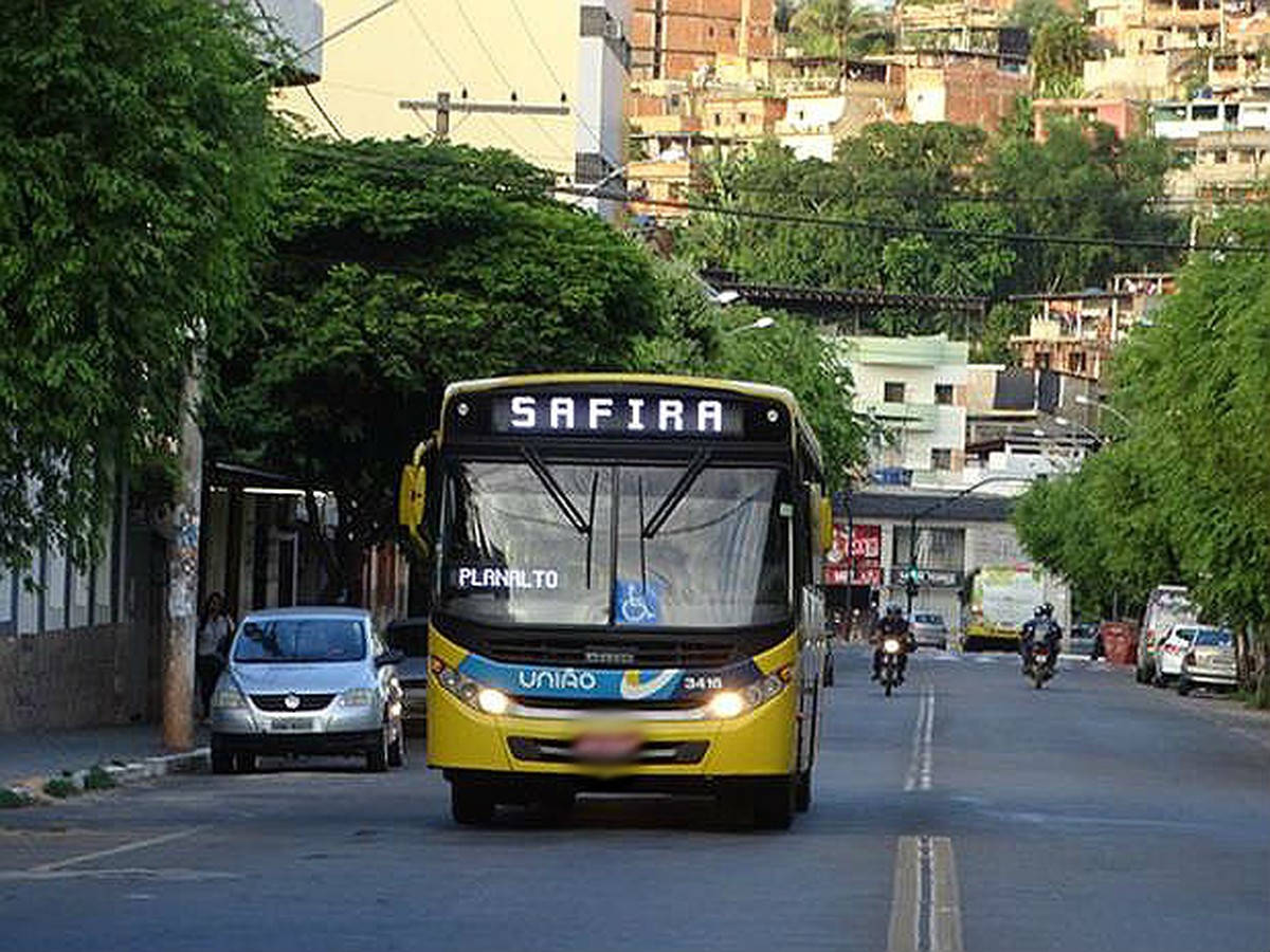 Valor da passagem de ônibus em