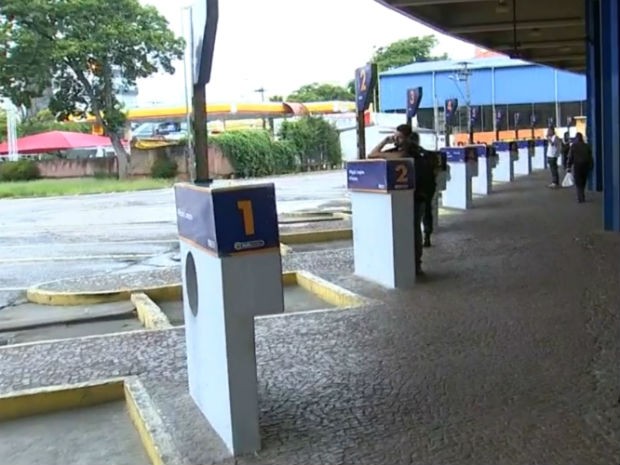 Terminal rodoviário de Sorocaba ficou vazio na manhã desta quarta-feira (Foto: Reprodução/TV TEM)