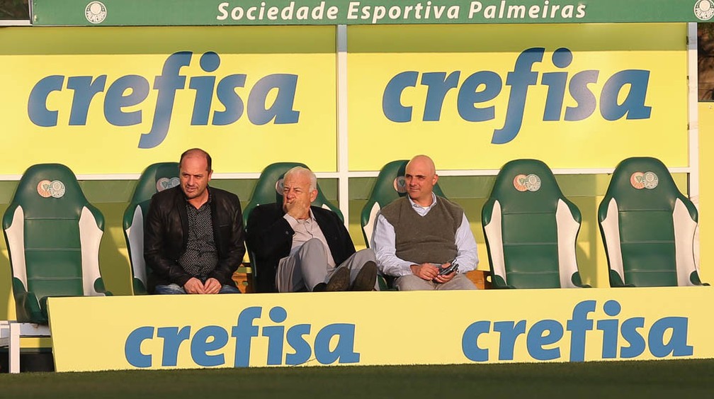 Cícero Souza, Seraphim Del Grande e Maurício Galiotte na Academia — Foto: Cesar Greco / Ag. Palmeiras