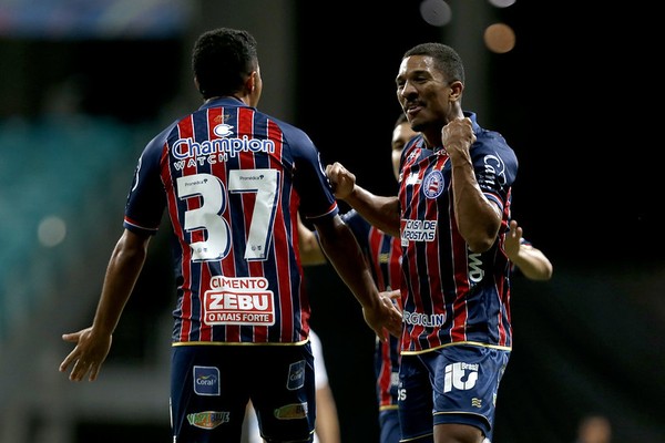 Jogadores do Bahia comemorando gol (Foto: Divulgação)