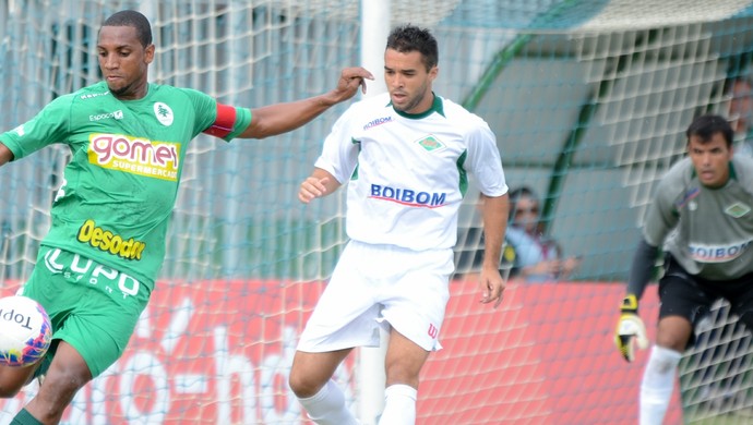 Sem mais opções, Lenon reencontra o Flamengo ainda improvisado na lateral