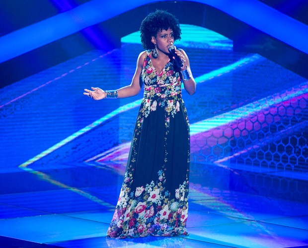 Rafaela Melo canta na terceira noite de Audições à Cegas  (Foto: Isabella Pinheiro/ TV Globo)