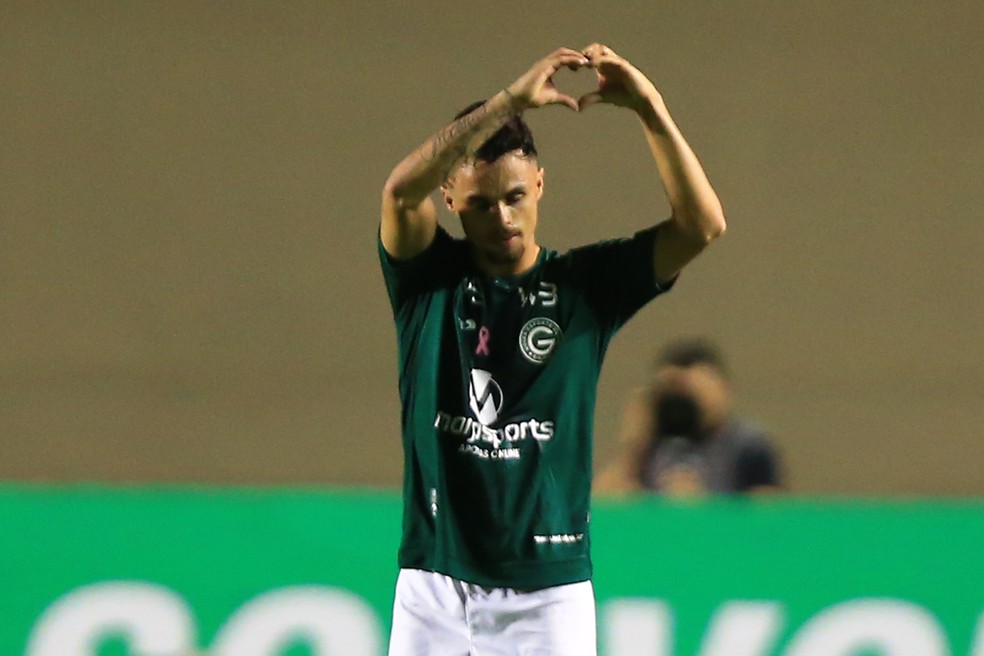Goiás venceu os dois últimos duelos no clássico — Foto: Carlos Costa/Futura Press