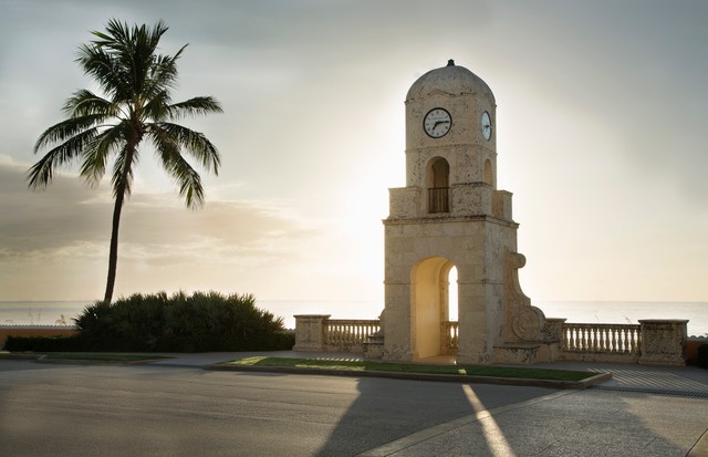 Relógio, marco da Avenida Worth, em Palm Beach (Foto: Getty Images)