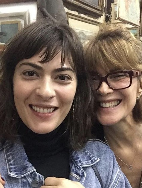Isabel Wilker e mãe, Mônica Torres (Foto: Reprodução/Instagram)