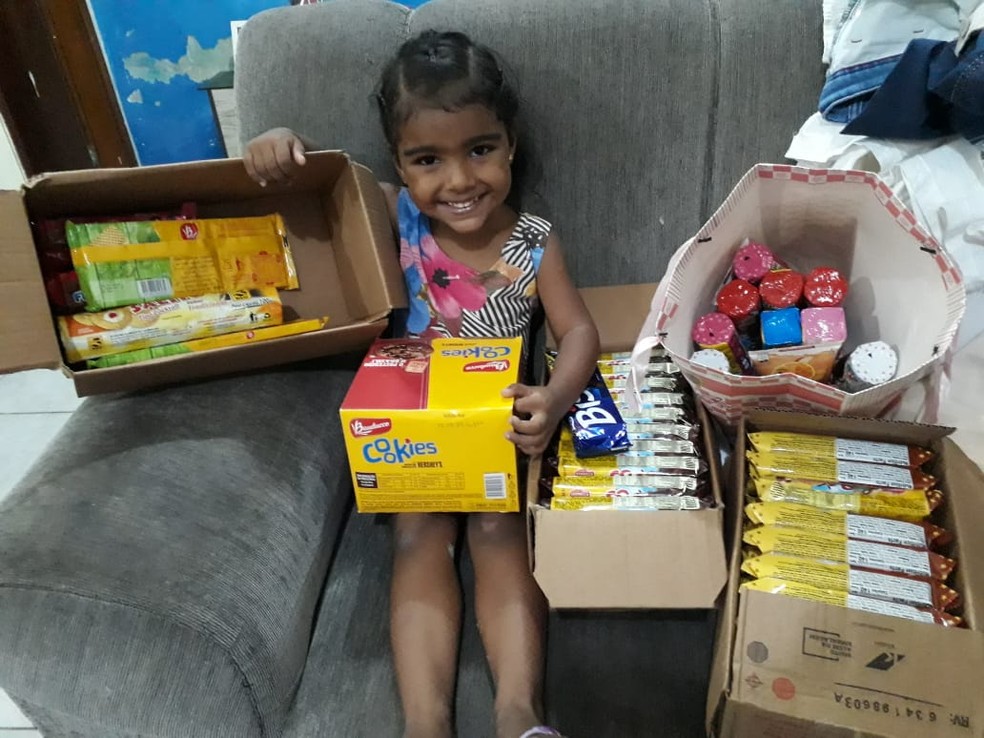Crianças da PB ganham caixas de biscoito de presente de Natal após pedido  nas redes sociais | Paraíba | G1