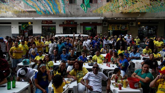 Gastos em bares crescem mais de 100% quando seleção brasileira entra em campo