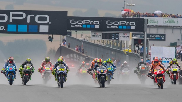 Mundial de MotoGP - a indumentária dos pilotos quando chove - de