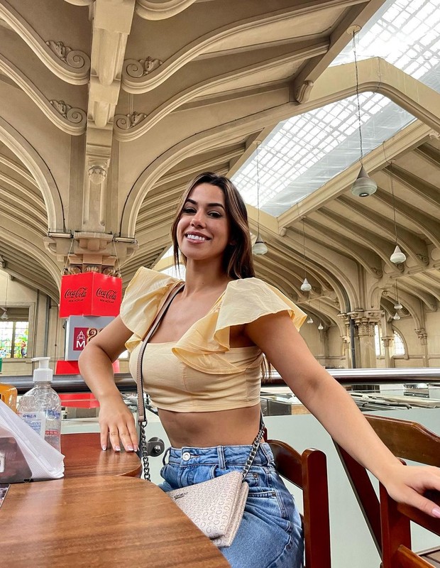 Larissa Tomásia visita o Mercado Municipal de São Paulo (Foto: Reprodução/Instagram)
