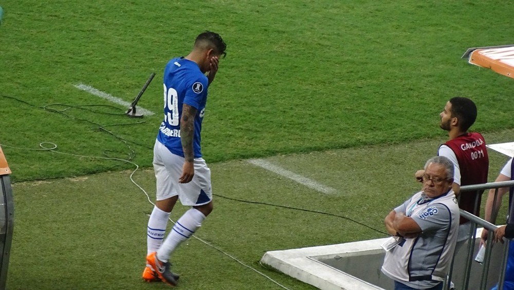 Lucas Romero faz exames e vira dúvida; Atacante tem chance de voltar