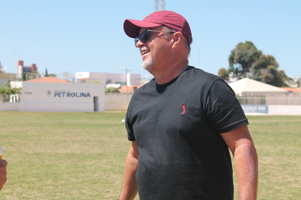 O técnico Pedro Manta falou sobre a programação do Petrolina — Foto: Emerson Rocha