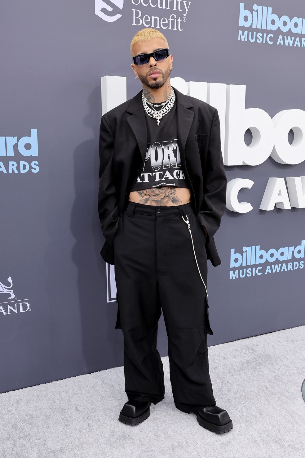 Rauw Alejandro no Billboard Music Awards 2022 — Foto: Frazer Harrison/Getty Images