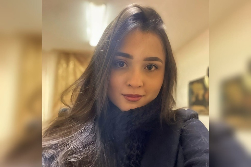 A estudante universitária Hilana Miranda Damasceno, que mora na cidade russa de Kursk, próxima à fronteira com a Ucrânia. — Foto: Arquivo pessoal