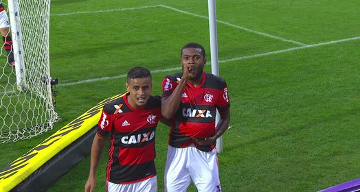 Em alta, Flamengo é o melhor visitante da Série A