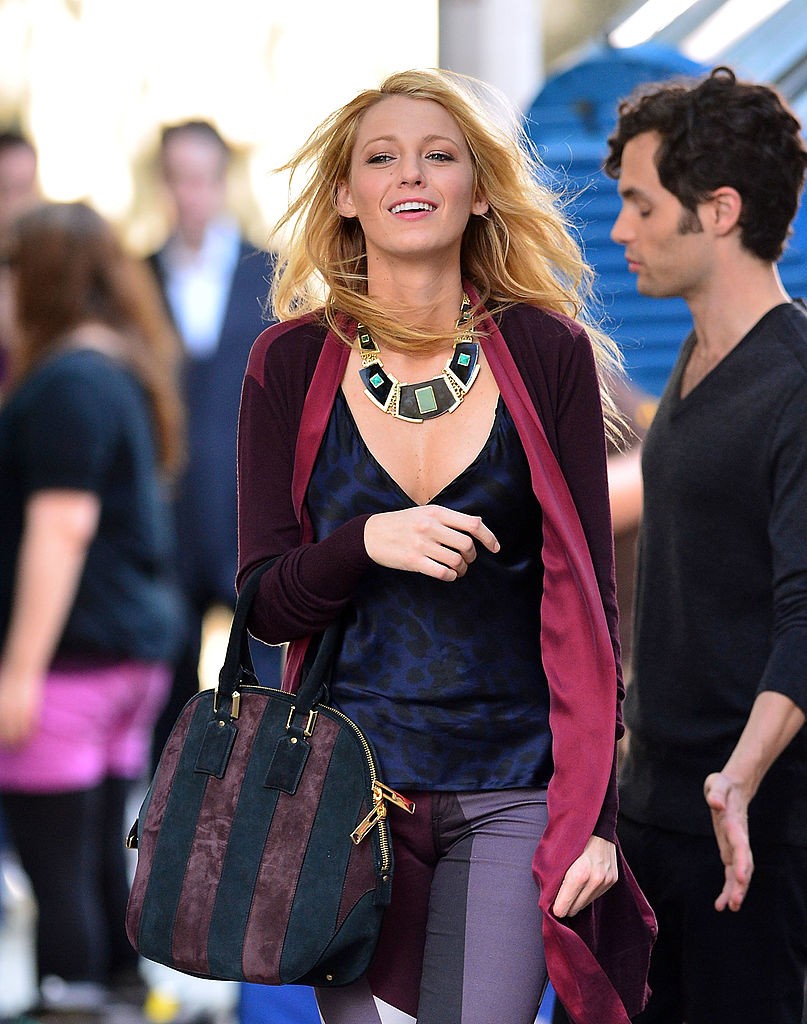 NEW YORK, NY - AUGUST 28:  Blake Lively filming on location for "Gossip Girl" on August 28, 2012 in New York City.  (Photo by James Devaney/WireImage) (Foto: WireImage)