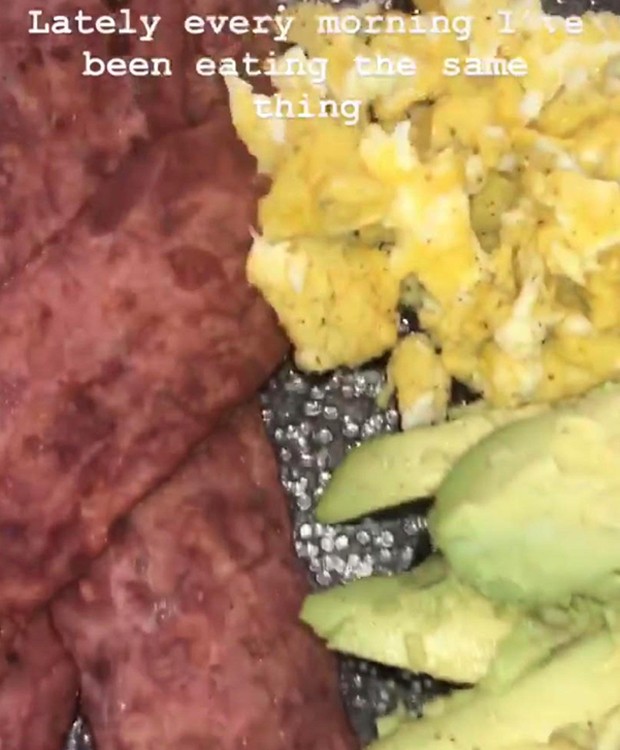 Ovos, abacate e bacon de peru fazem parte do café da manhã de Kylie Jenner (Foto: Instagram/ Reprodução)