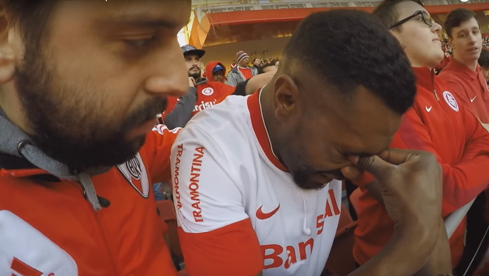 Internacional x São Paulo Inter Beira-Rio torcedor inter choro (Foto: Reprodução/Youtube)