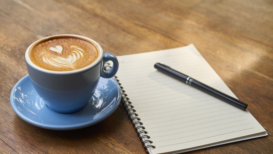 Café com leite pode ter efeito anti-inflamatório, diz estudo 