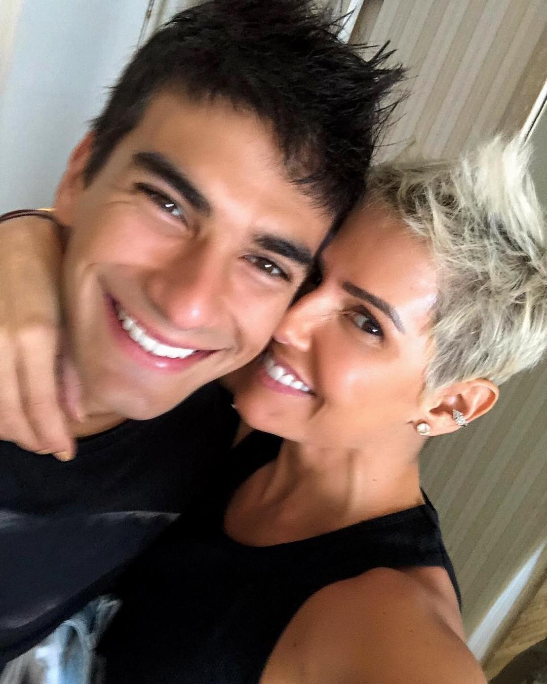 Deborah Secco e Hugo Moura (Foto: Instagram/Reprodução)