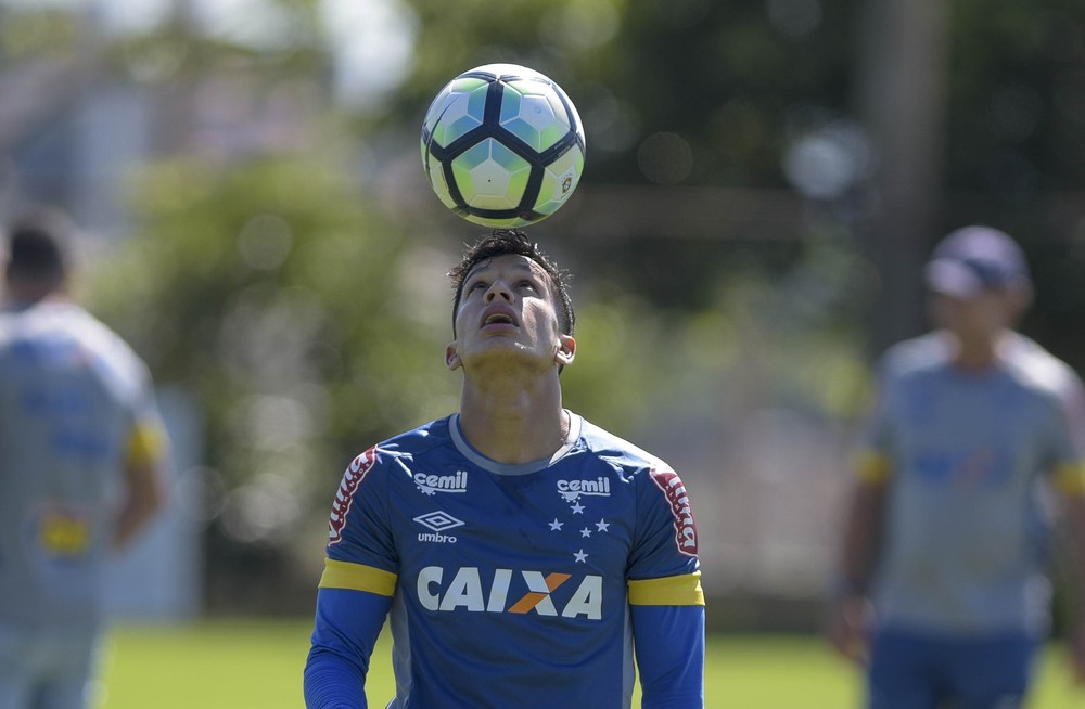 Exame descarta lesão importante, mas Romero segue como dúvida no Cruzeiro