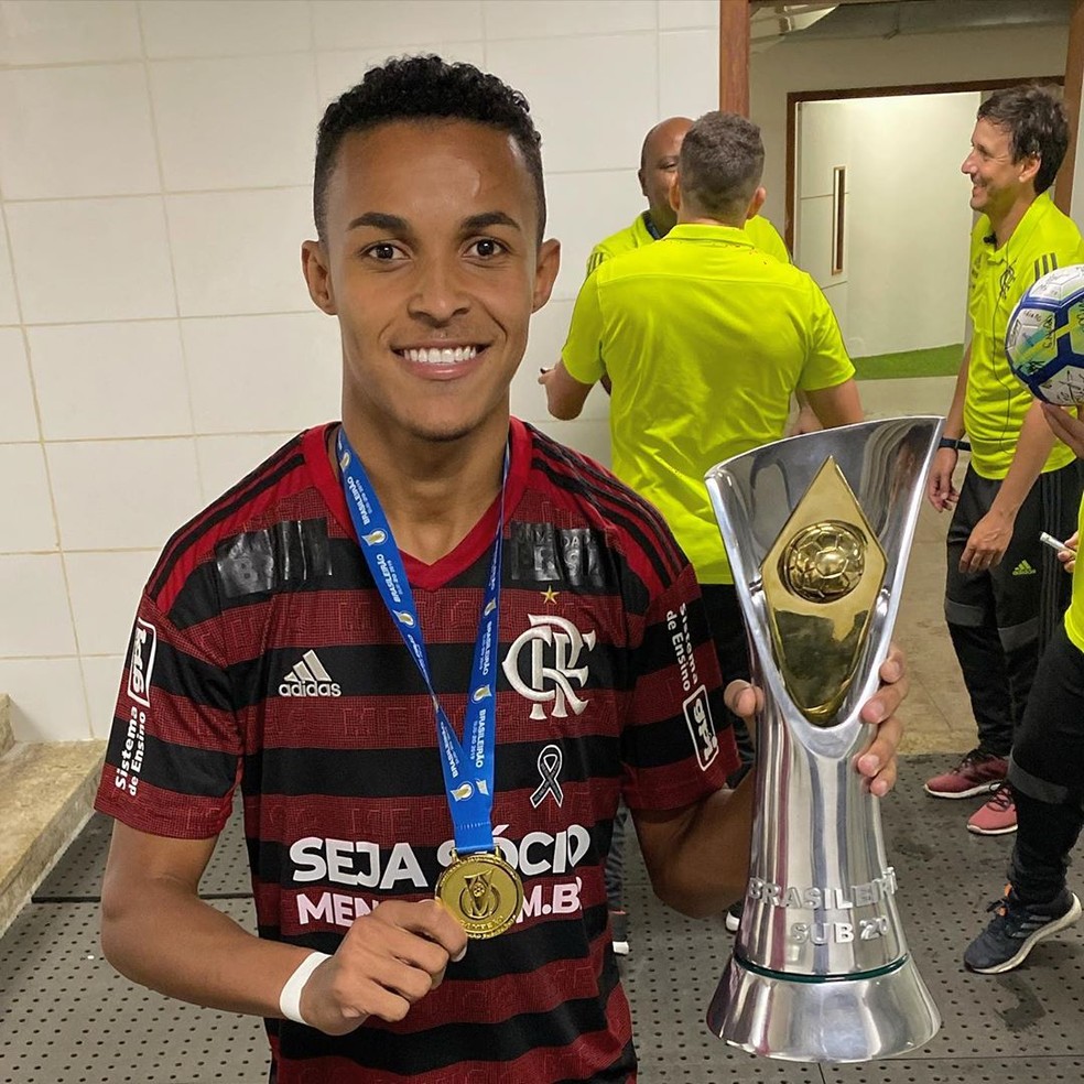 L&aacute;zaro, atacante do Flamengo, ter&aacute; de passar por cirurgia no joelho &mdash; Foto: Arquivo Pessoal