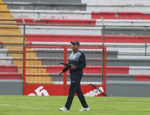Começa a busca pelo tri