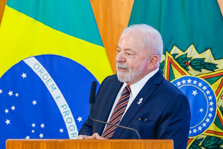 O presidente Luiz Inácio Lula da Silva discursa em evento no Palácio do Planalto: nova política do salário mínimo será sancionada nesta segunda