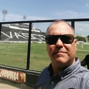 Sócio Eduardo Wimmer é absolvido e volta ao quadro social do Vasco (Foto: Reprodução)