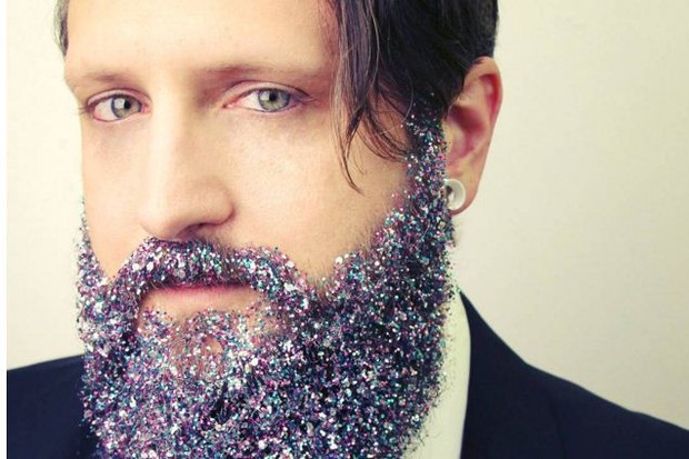 Comunidade hipster adotou o visual das barbas com glitter (Foto: Reprodução/ Instagram)