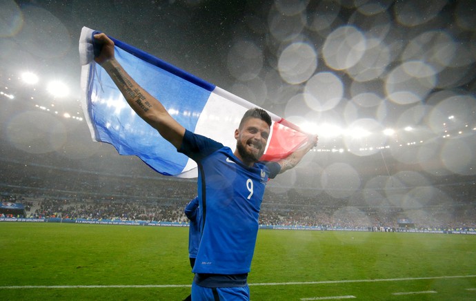 Giroud França Islândia (Foto: Reuters)