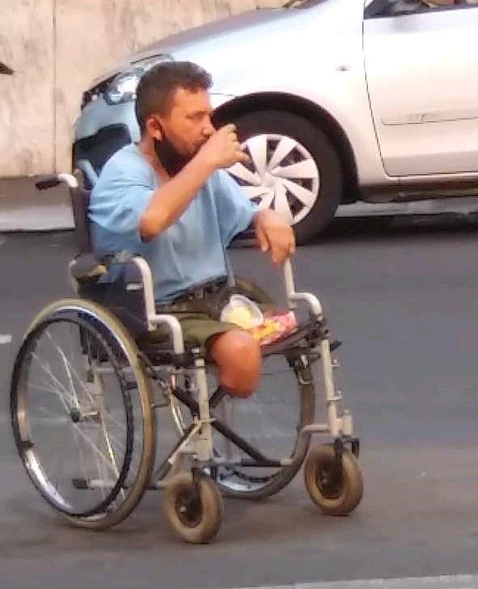 Cadeirante Luiz Antônio Barreto jogado de viaduto havia comemorado aniversário dois dias antes em Bauru — Foto: Facebook/Reprodução