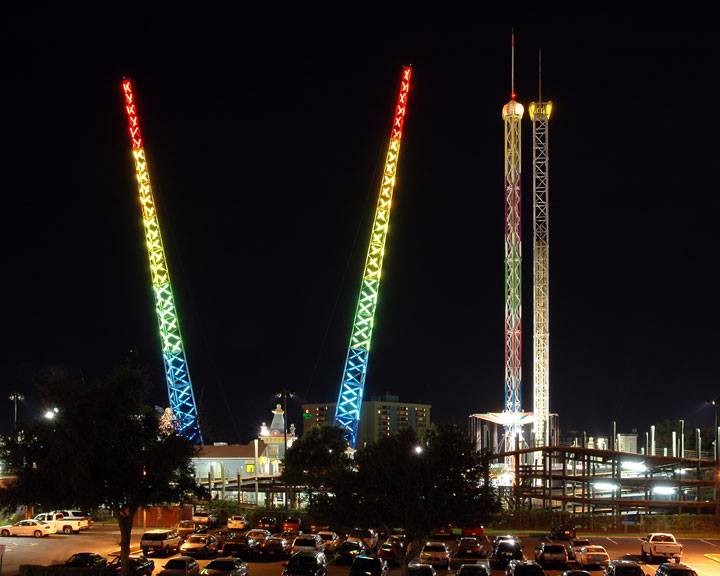 O SlingShot de Orlando é um dos estilingues humanos mais altos do mundo (Foto: Divulgação)