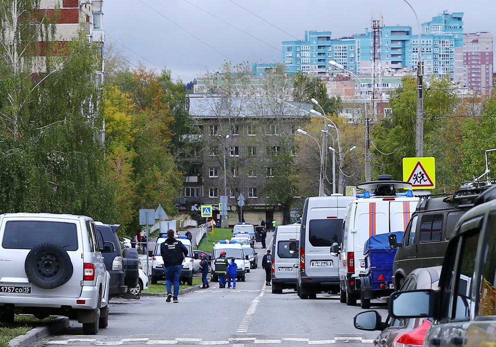 Tiroteio deixa mortos e feridos na cidade de Izhevsk, Rússia — Foto: Stringer/Reuters